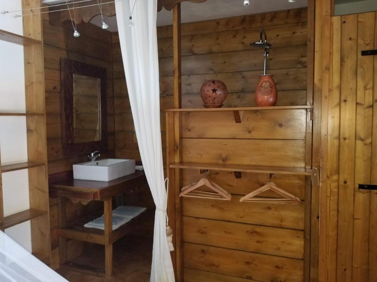 Les Bananes Vertes Ecolodges سانت-كلود المظهر الخارجي الصورة