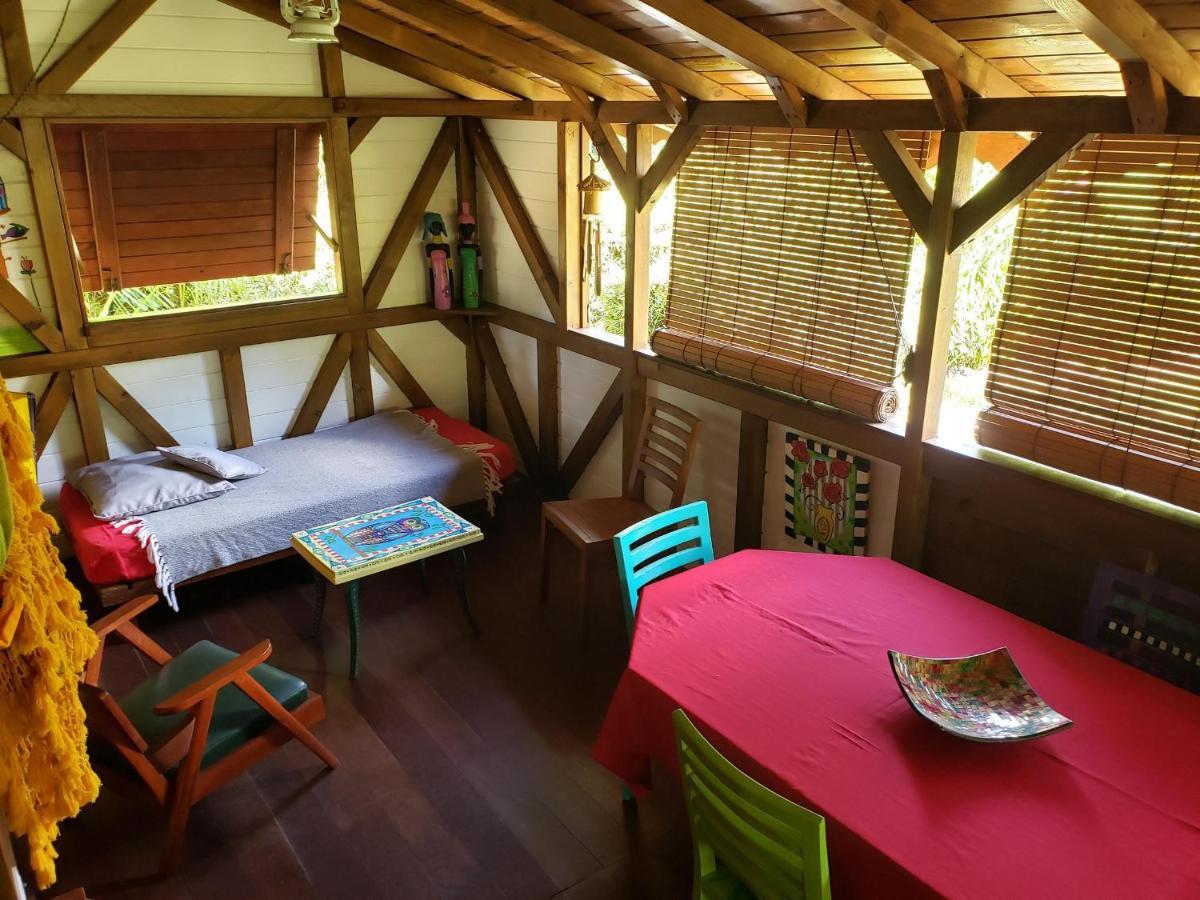 Les Bananes Vertes Ecolodges سانت-كلود المظهر الخارجي الصورة