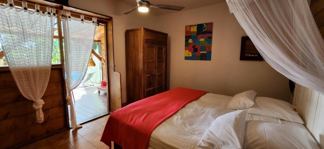 Les Bananes Vertes Ecolodges سانت-كلود المظهر الخارجي الصورة